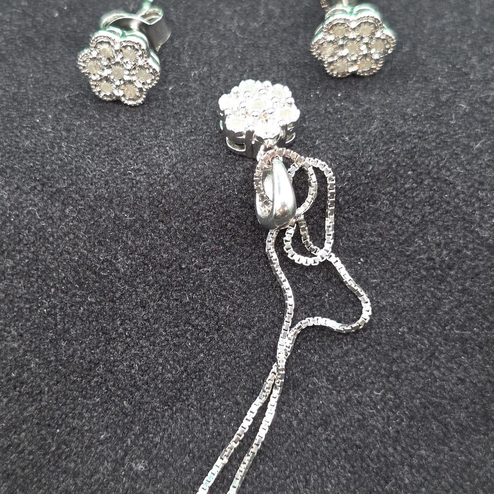 Authentic EFFY 925 Sterling Silver Diamond Floral Cluster Necklace & Earring Set